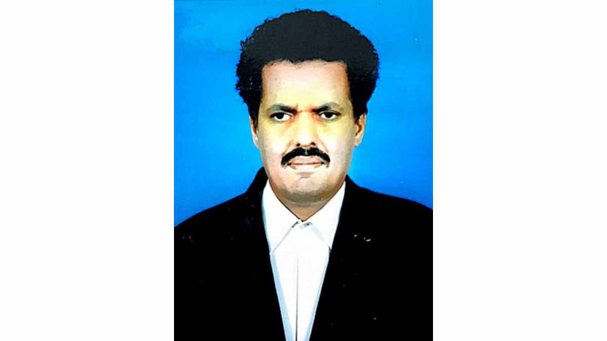 Advocate Venkatakrishnan LawyerChennai.com